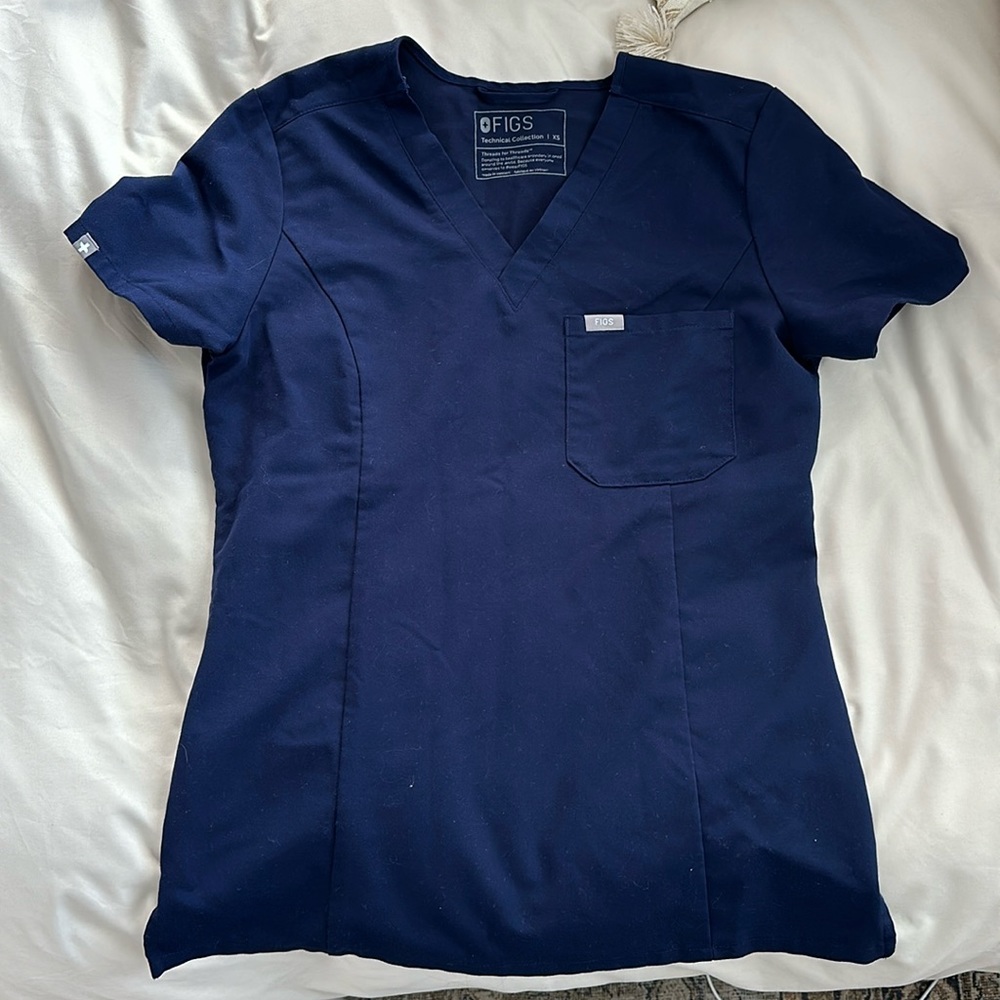 Figs Scrub Top